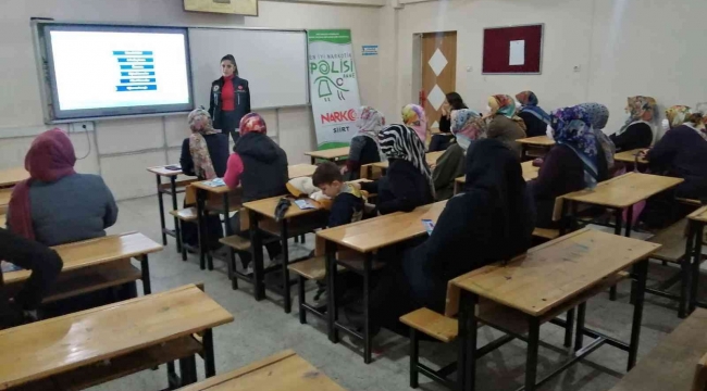 Siirt'te 73 kadına "En iyi narkotik polisi anne" eğitimi verildi