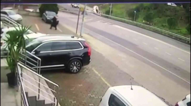 Ataşehir'de Freni boşalan araç takla attı: O anlar kamerada