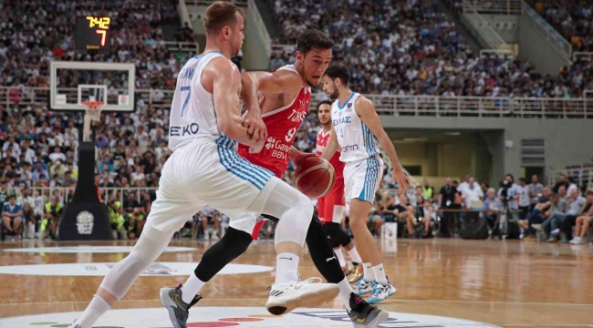 A Milli Erkek Basketbol Takımı, Yunanistan'a mağlup oldu
