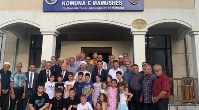 Diyanet İşleri Başkanı Erbaş, Kosova'daki tek Türk belediyesini ziyaret etti