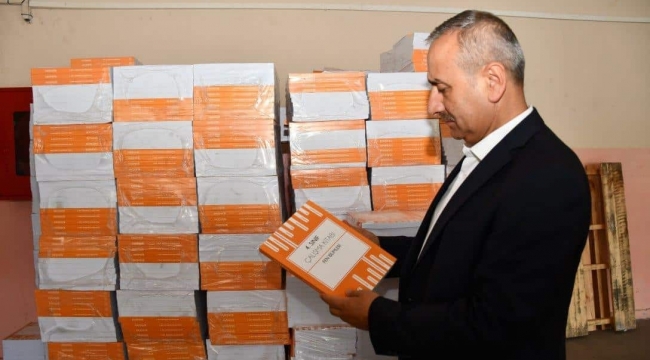 Akbaş, "Bakanlığımız yardımcı kaynak kitapları haricinde başka bir kaynak okullarımıza girmeyecektir"