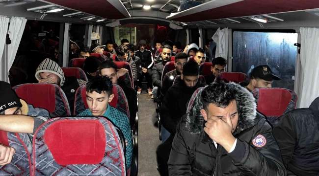 Gelibolu'da 35 kaçak göçmen yakalandı