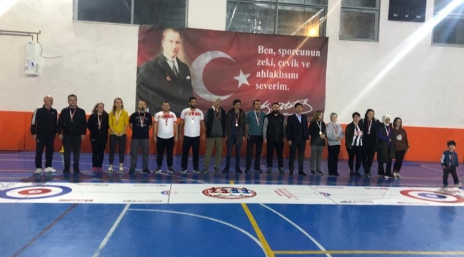Köyceğiz'de öğretmenler arasında Floor Curling turnuvası yapıldı
