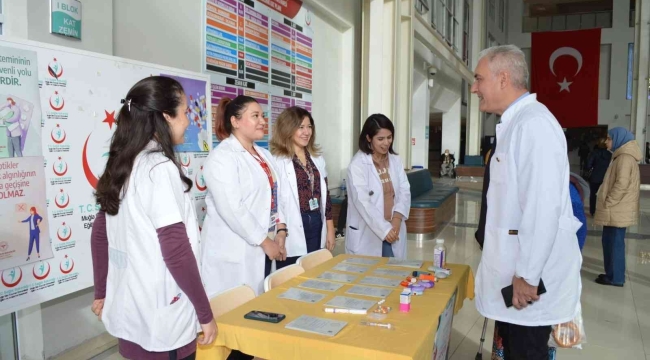 Muğla Eğitim ve Araştırma Hastanesi'nde kurulan stantta antibiyotik kullanımına dikkat çekildi