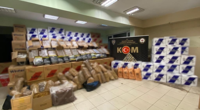Sakarya'da 740 kilogram açık tütün ele geçirildi: 8 gözaltı