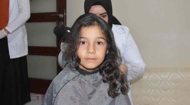Siverek'te öksüz ve yetim kız çocuklarına ücretsiz saç bakımı
