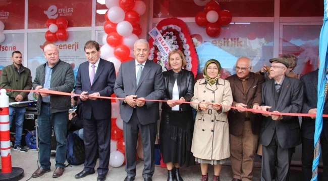 Başkan Atay Kitap Kafe'yi hizmete açtı, Hanımevi için 'söz' verdi