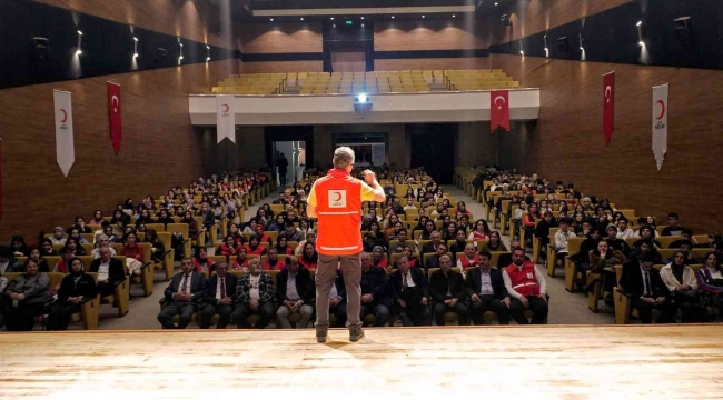 Kızılay'ın tarihi ve önemi anlatıldı