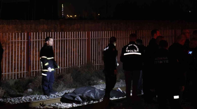 Adana'da trenin çarptığı genç öldü