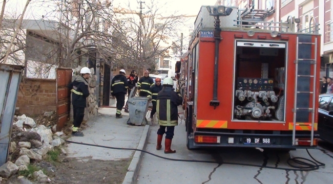 Metruk binadaki yangın paniğe sebep oldu