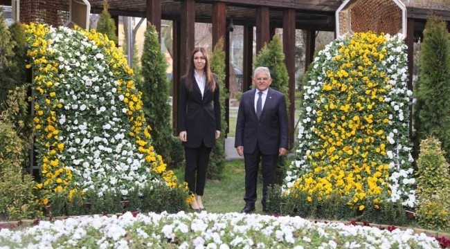 AK Parti Genel Başkan Yardımcısı Karaaslan'dan Başkan Büyükkılıç'a ziyaret