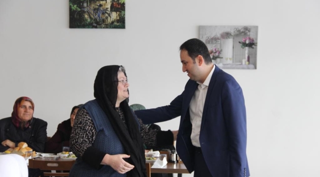 Bolvadin'de şehit aileleri ve gaziler onuruna yemek verildi