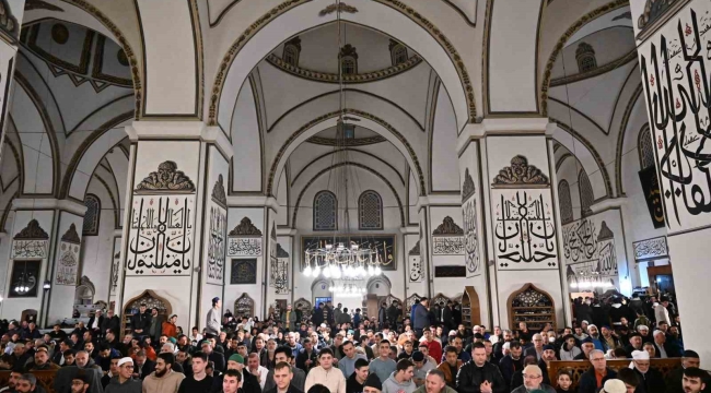 İlk teravih Ulu Cami'de