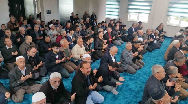 Kumluca'da Saricasu Dariyemezler Hz. Ali Camii ibadete açıldı