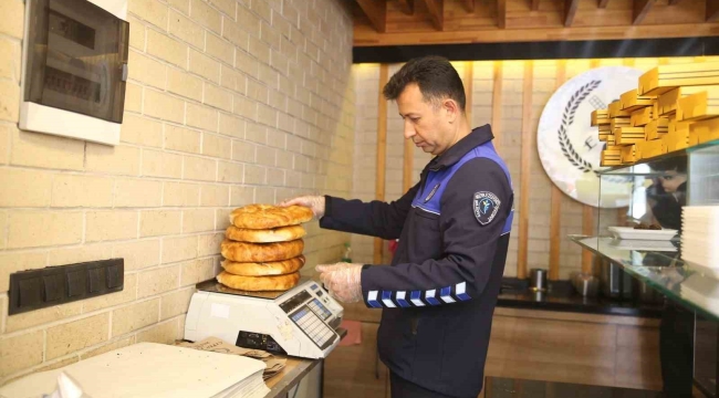 Merkezefendi'de iş yerleri zabıta ekiplerince denetleniyor