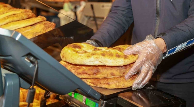 Uşak zabıtasından fırınlara pide denetimi