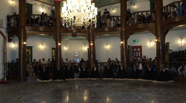 400 yıllık Mevlevihane'de sema gösterisi