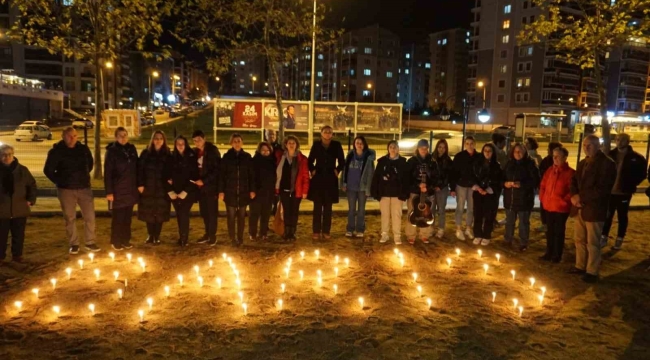 Edirne'de Gazze'de hayatını kaybeden çocukların anısına mumlar yakıldı