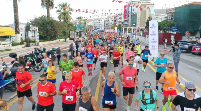 Sporcular 5 bin ve 10 bin metre koşu yarışlarında kıyasıya yarıştı