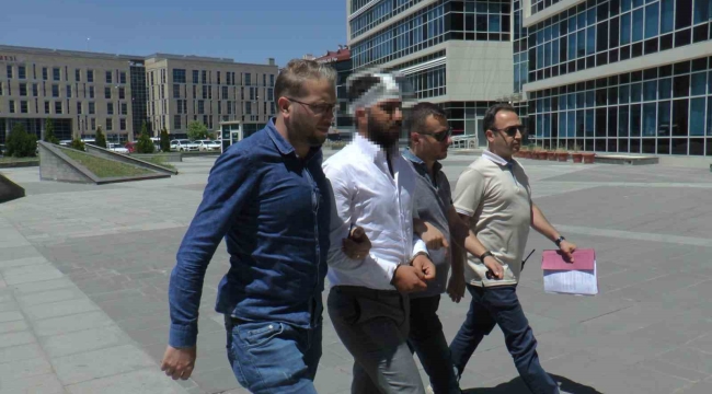 Yolcu kavgasında meslektaşını öldüren taksici: "Bıçağı salladım ama değdiğini görmedim"