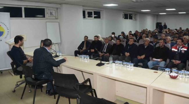 Tatvan'da "Kırsal Kalkınma Destekleri" bilgilendirme toplantısı yapıldı
