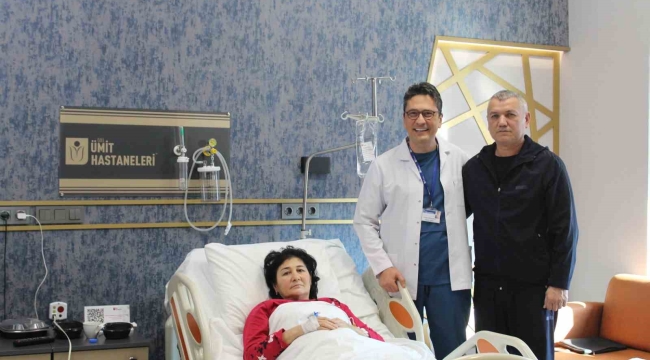 Böbrek taşı sorunu için Özbekistan'dan geldi