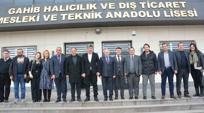 Hem eğitim, hem üretim