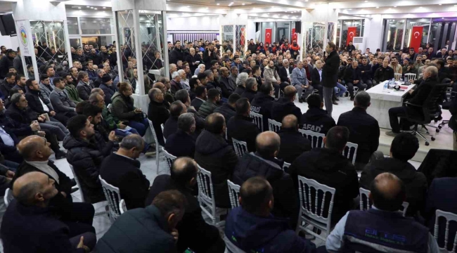 Bakan Bayraktar İliç halkıyla bir araya geldi