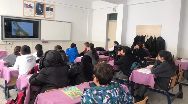 Bayburt'ta ortaokul öğrencilerine 'Tabiatı Koruma ve Biyoçeşitliliğin Önemi' konularında eğitim verildi