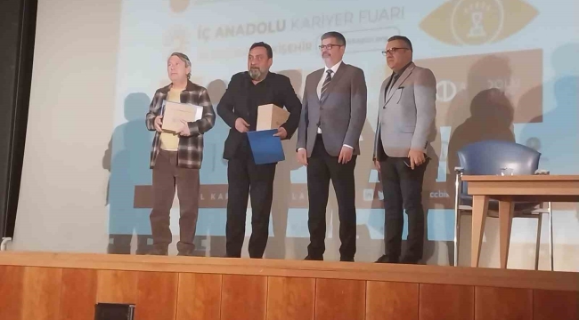 İKAF'24 kapsamında "Tarihi Film Yönetmenliği ve Senaristliği Üzerine Söyleşi" etkinliği gerçekleştirildi