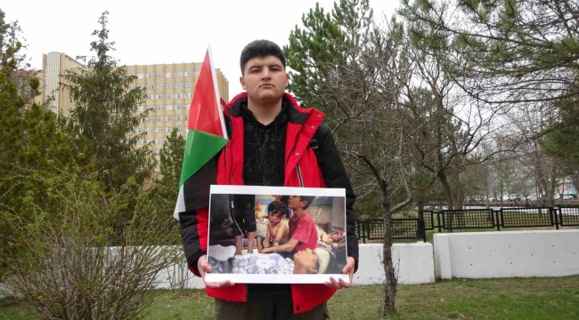 Sivas'ta üniversite öğrencileri Filistin için yürüdü