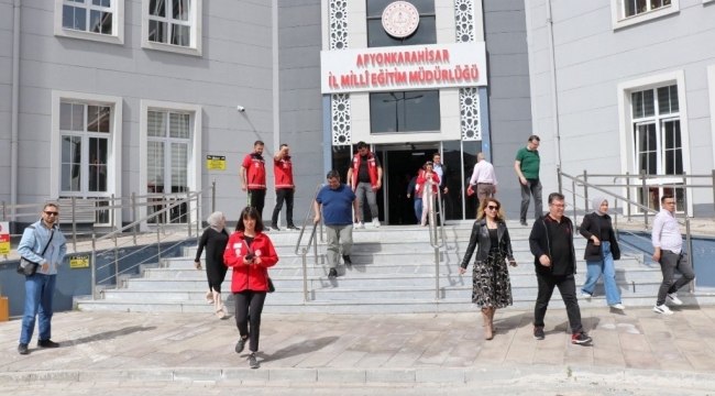 Afyonkarahisar'da Deprem Tatbikatı ve Bina Tahliye Eğitimi