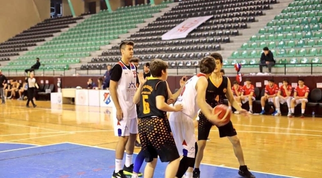Basketbol Gençler Kız-Erkek Grup Müsabakaları Denizli'de başlıyor
