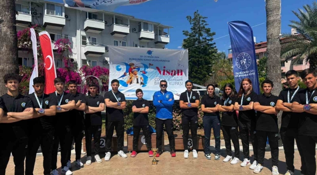 Bursa Büyükşehir Belediyesporlu kanocular Muğla'da 12 madalya 1 kupa kazandı