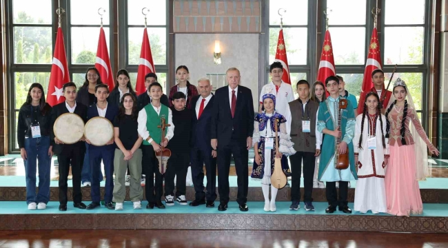 Cumhurbaşkanı Erdoğan, çocukları kabul etti