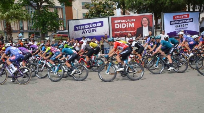 Cumhurbaşkanlığı Bisiklet Turu'nda bisikletçiler Didim'de karşılandı