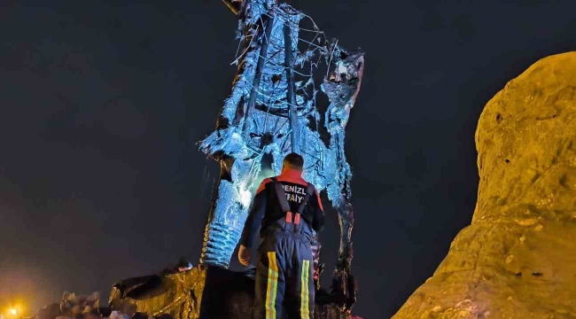 Denizli'de Milli Mücadele kahramanının heykeli kundaklandı