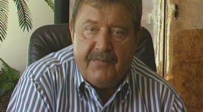 Eski Spordan Sorumlu Devlet Bakanı Mehmet Ali Yılmaz, İstanbul Beşiktaş'taki evinde ölü bulundu.