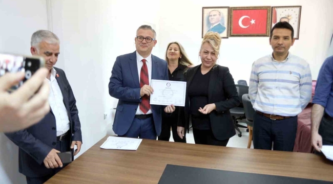 Gördes'te yeni belediye başkanı İbrahim Büke göreve başladı