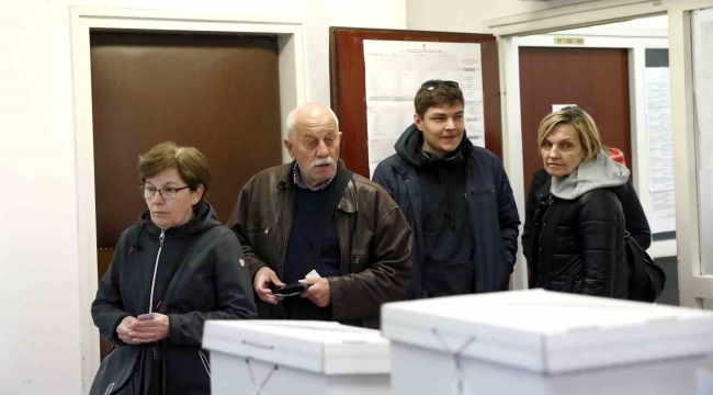 Hırvatistan'da halk, parlamento seçimleri için sandık başında