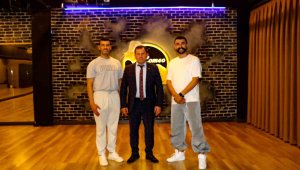 Kabakcı'dan halk oyunları ekibine tebrik
