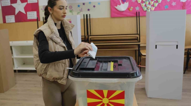 Kuzey Makedonya'da cumhurbaşkanlığı seçimi 2. tura kaldı