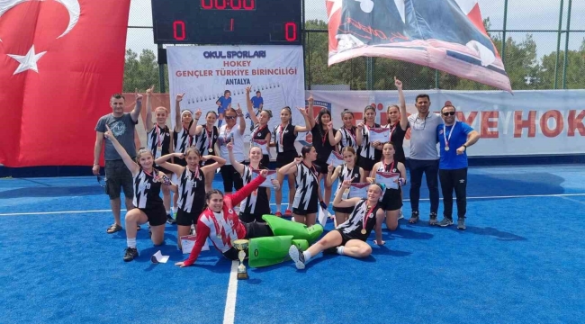 Menteşe Spor Lisesi Kız Hokey Takımı Türkiye Şampiyonu oldu