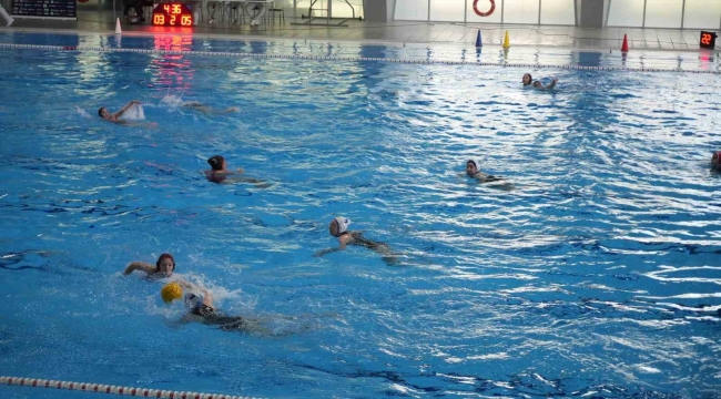 U-19 Kadınlar Sutopu Türkiye Şampiyonası, Niğde'de başladı