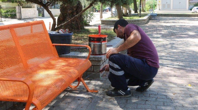 Efeler'de parklar yenileniyor