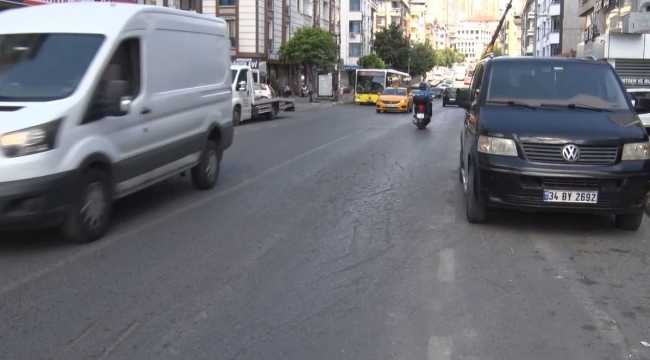 Esenyurt'ta kasklı saldırganlar oto yıkamayı kurşunladı; o anlar kamerada