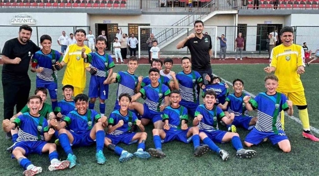 Şehitkamil U13 Futbol Takımı "namağlup şampiyon"