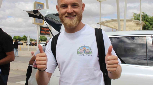 Sivasspor'un yeni transferi Alex Pritchard, Sivas'a geldi