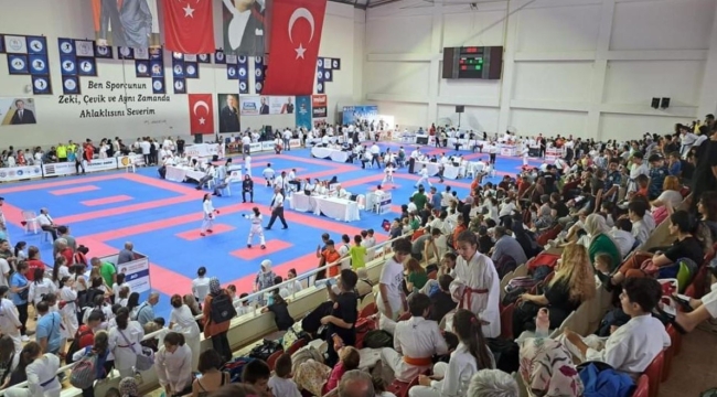 Uluslararası Karate Turnuvası, 15 ülkenin katılımıyla 5. kez Gemlik'te başlıyor.