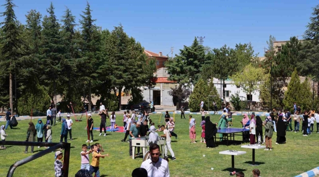 Altunhisar'da 200 öğrenci spor yaptı
